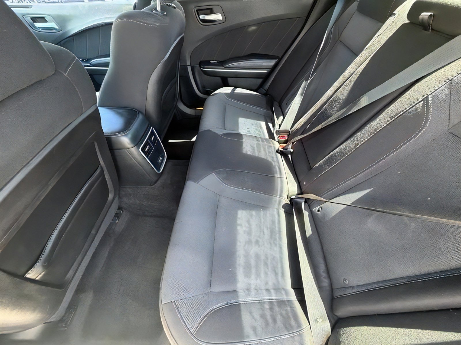 Used 2018 Dodge Charger SXT Plus RWD image 12