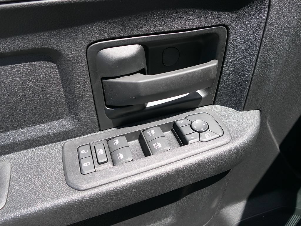 New 2026 RAM 5500 Tradesman w/ Chrome Appearance Group AWD/4WD image 16