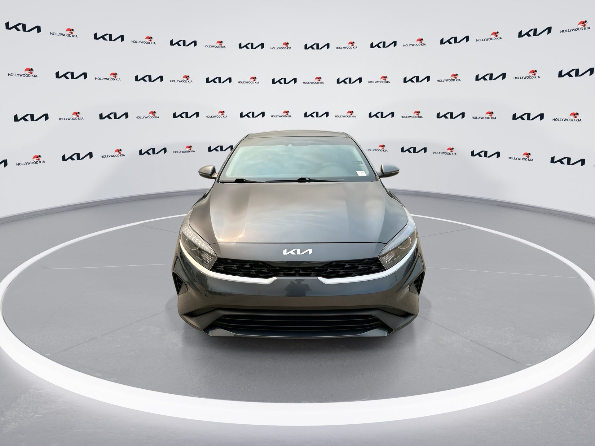 Certified 2023 Kia Forte LXS w/ LXS Technology Package FWD image 3