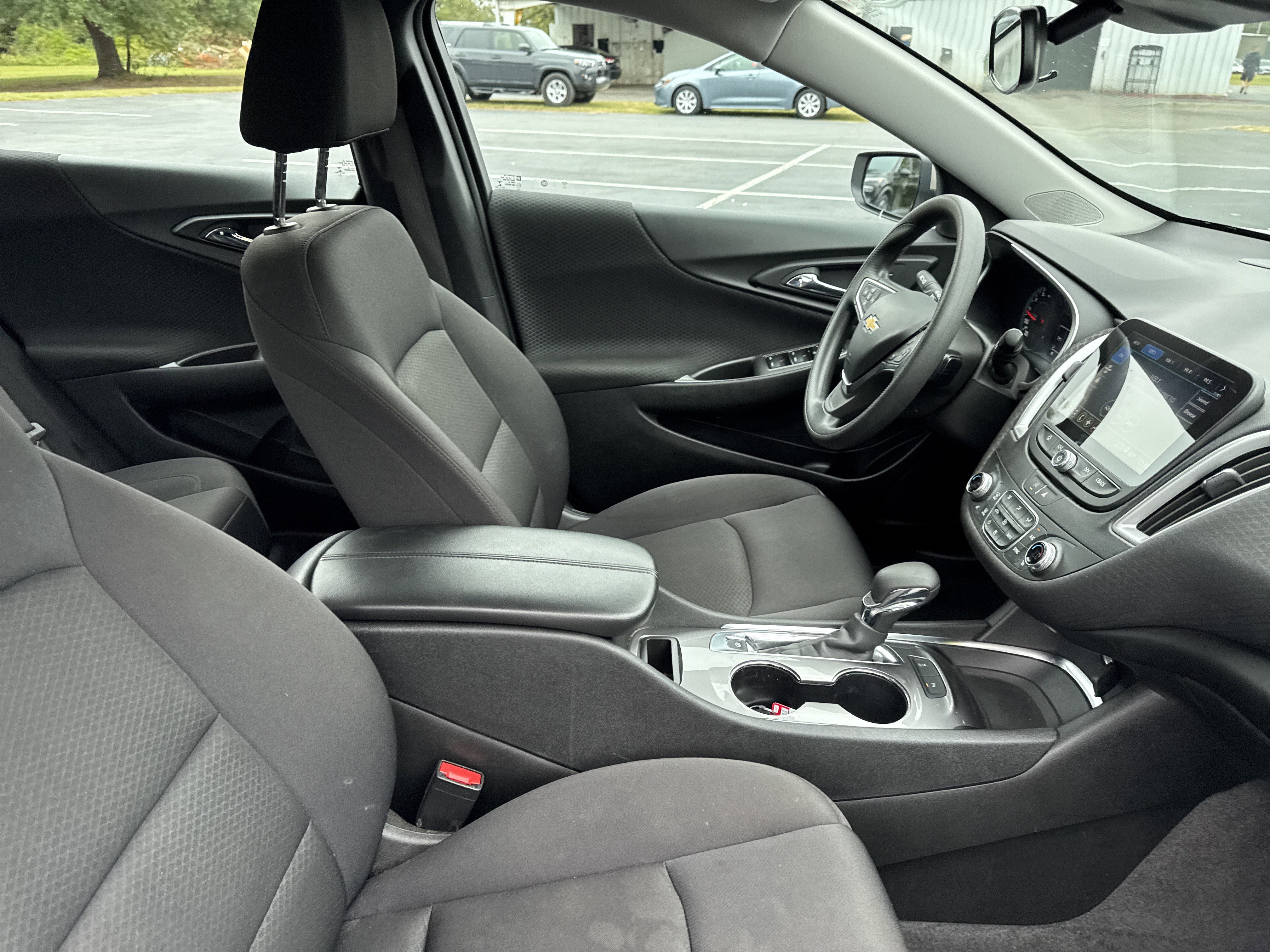 Used 2024 Chevrolet Malibu LT image 33