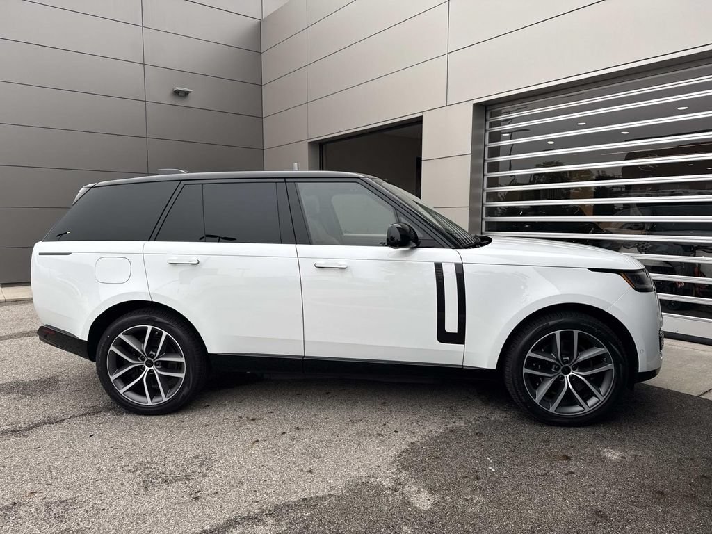 New 2026 Land Rover Range Rover SE AWD/4WD image 9