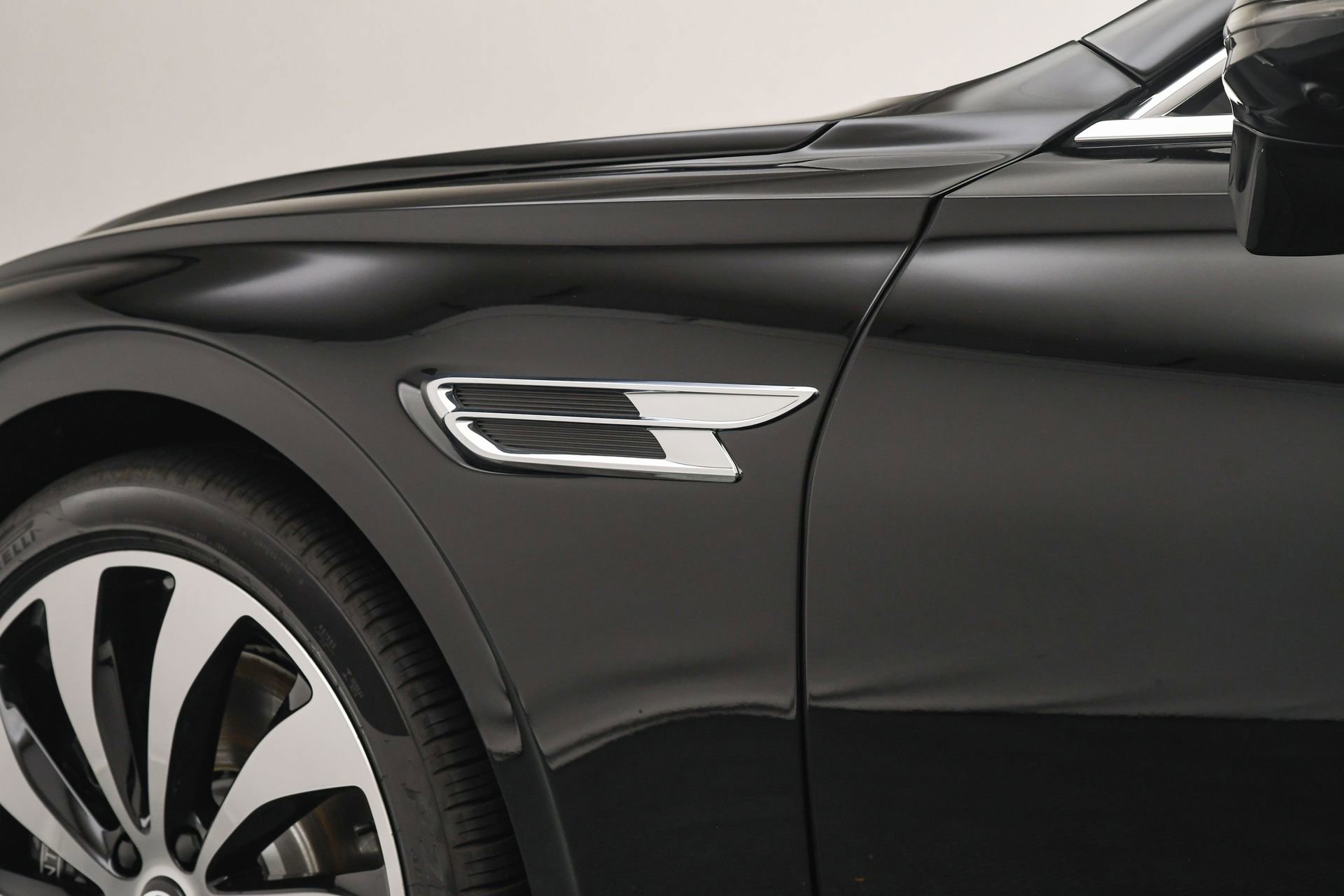 New 2026 Bentley Flying Spur Plug-In Hybrid image 32