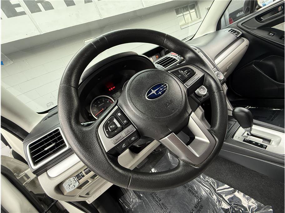 Used 2018 Subaru Forester 2.5i AWD/4WD image 12