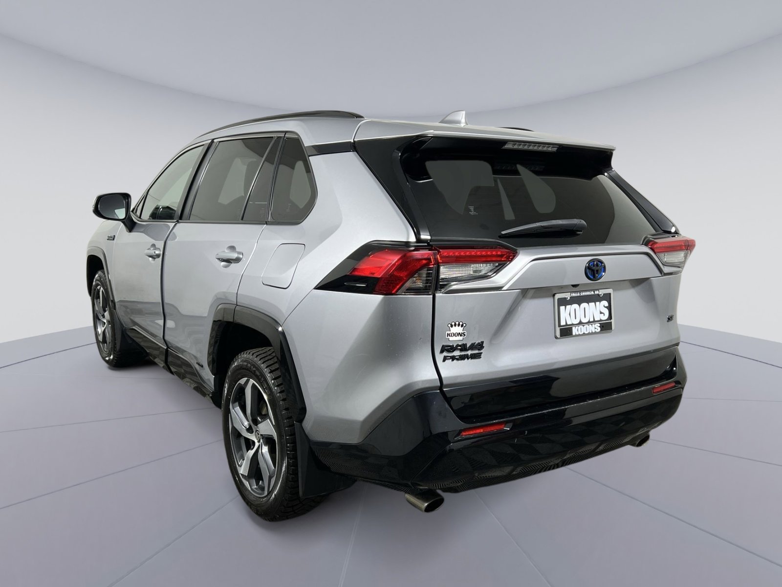 Used 2021 Toyota RAV4 SE image 4