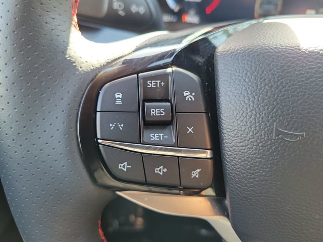 Used 2026 Ford Explorer ST-Line w/ ST-Line Street Pack RWD image 5