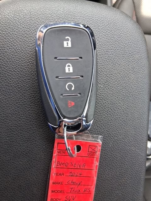 Used 2024 Chevrolet Trax RS w/ Driver Confidence Package FWD image 19