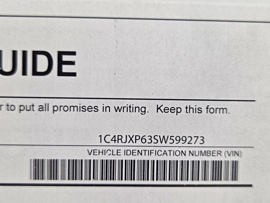 Certified 2025 Jeep Wrangler Sahara w/ Safety Group image 33
