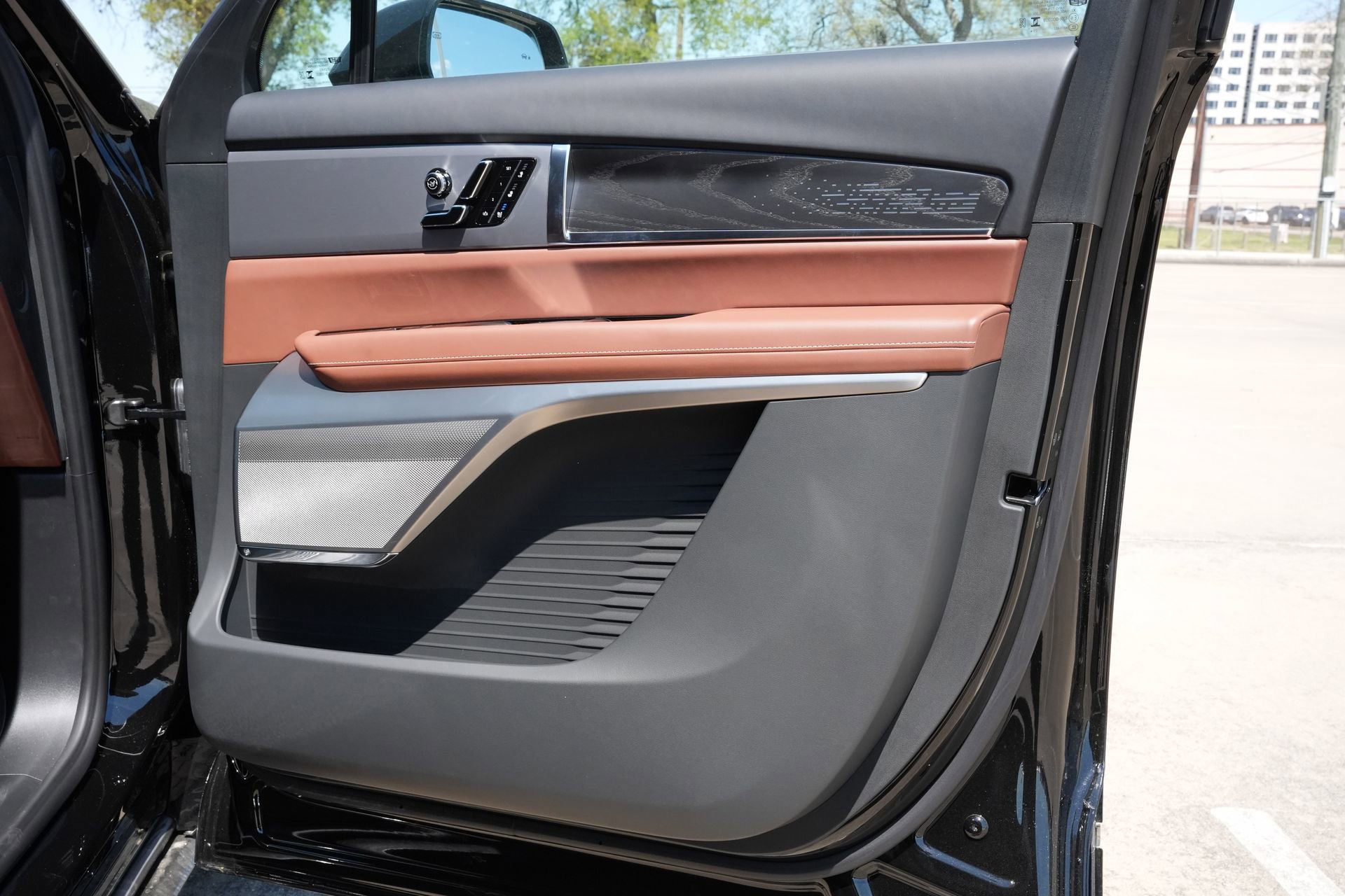 New 2026 Cadillac Vistiq Platinum w/ LPO, Floor Liner Package image 29