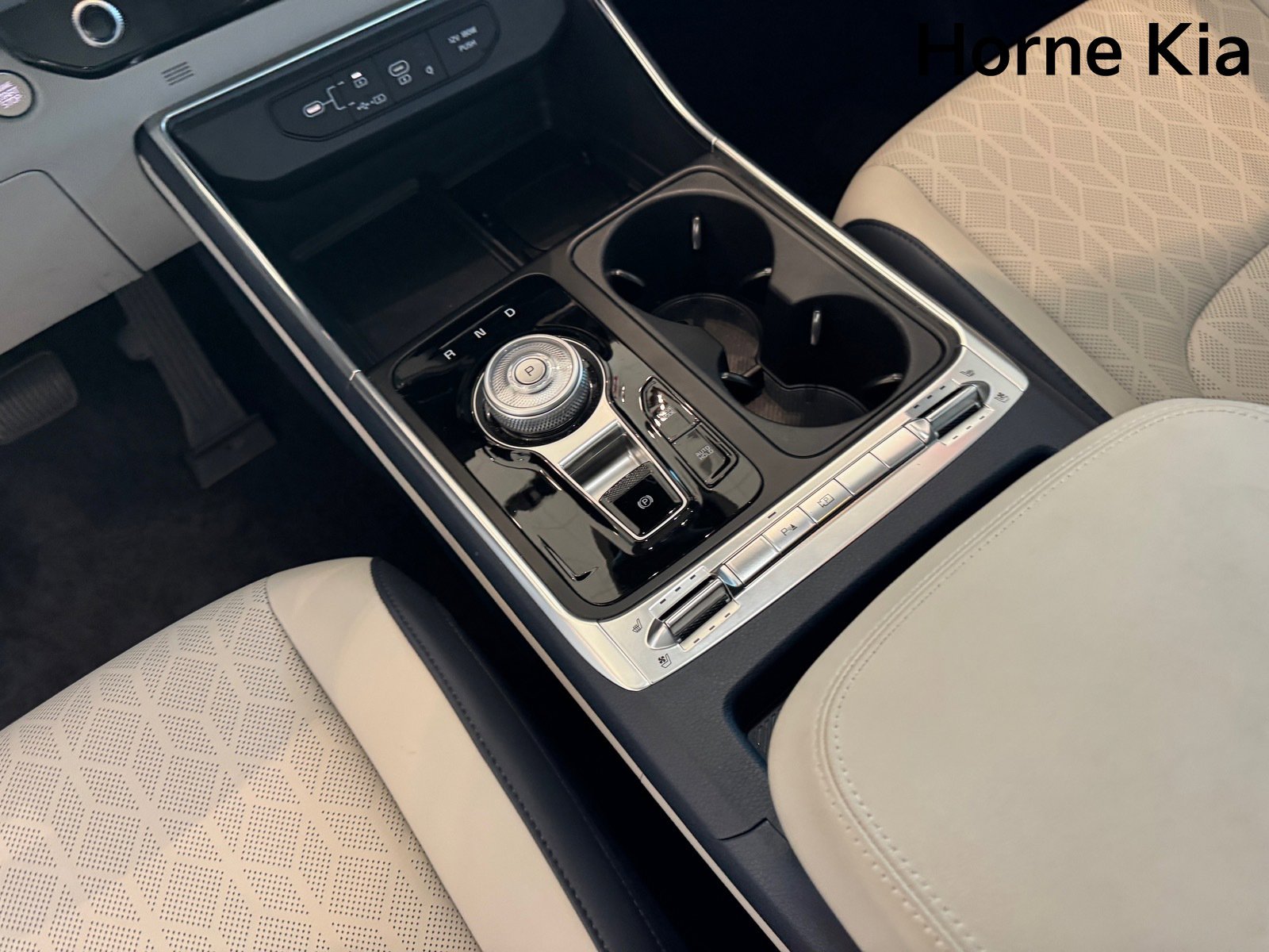 New 2026 Kia Carnival SX image 17