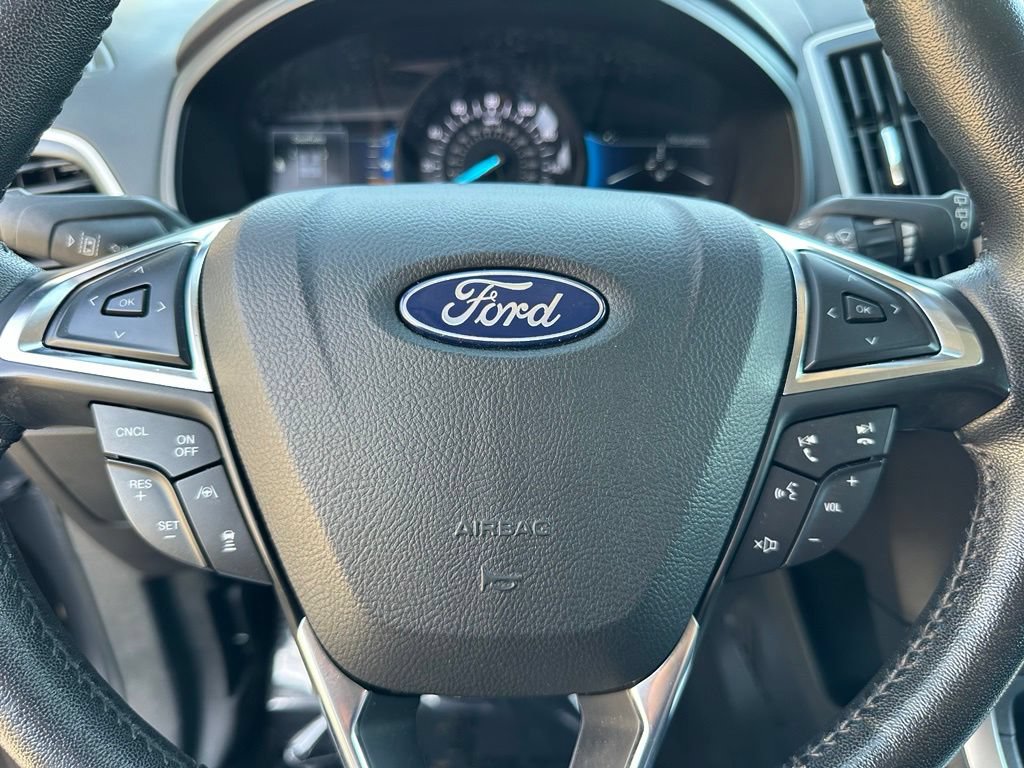 Used 2022 Ford Edge SEL w/ Sport Appearance Package AWD/4WD image 24