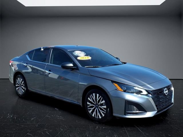 Used 2024 Nissan Altima 2.5 SV AWD/4WD image 5