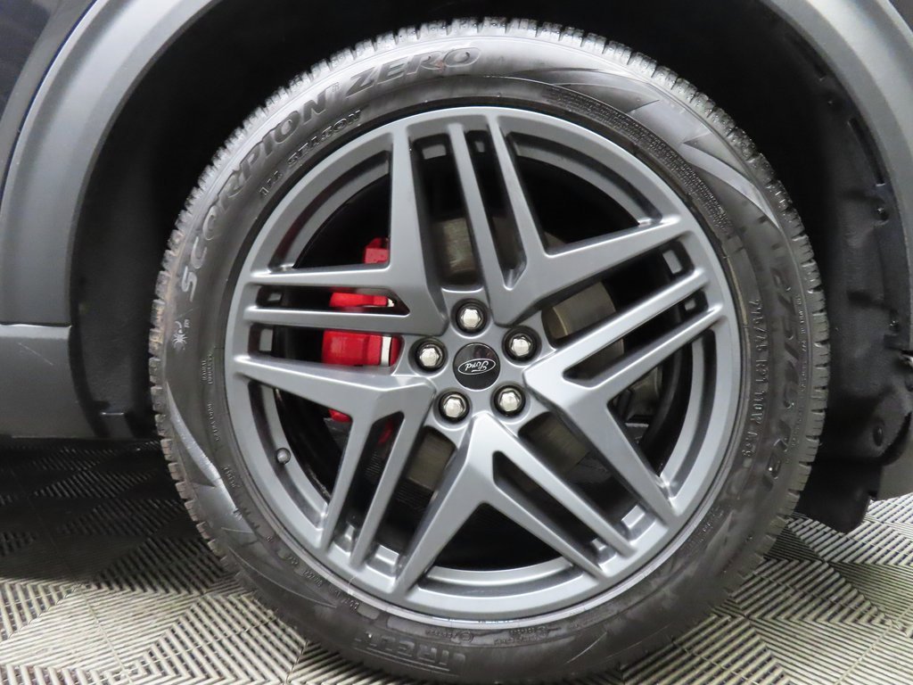 Used 2025 Ford Explorer ST image 8