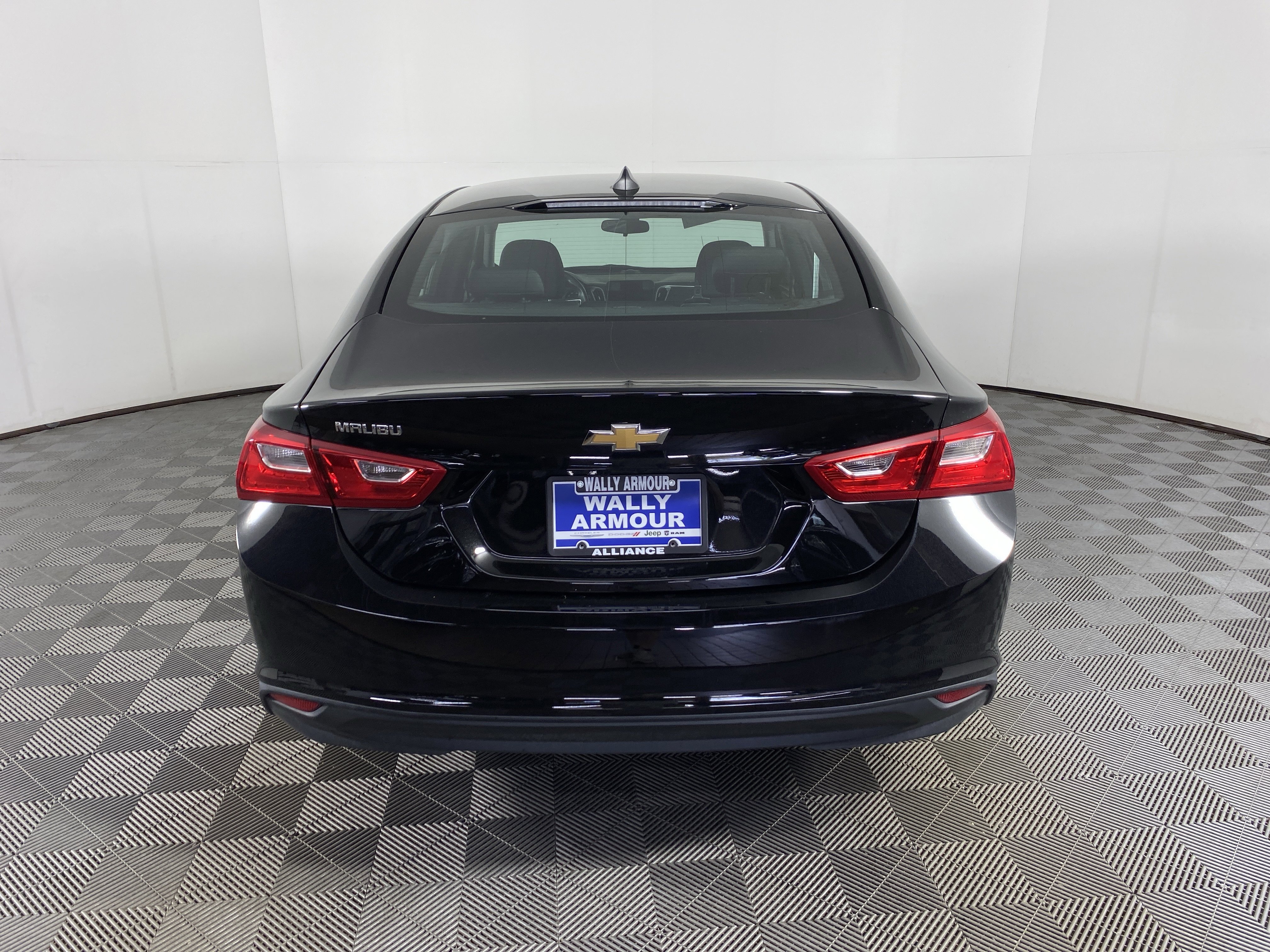 Used 2020 Chevrolet Malibu LS FWD image 5