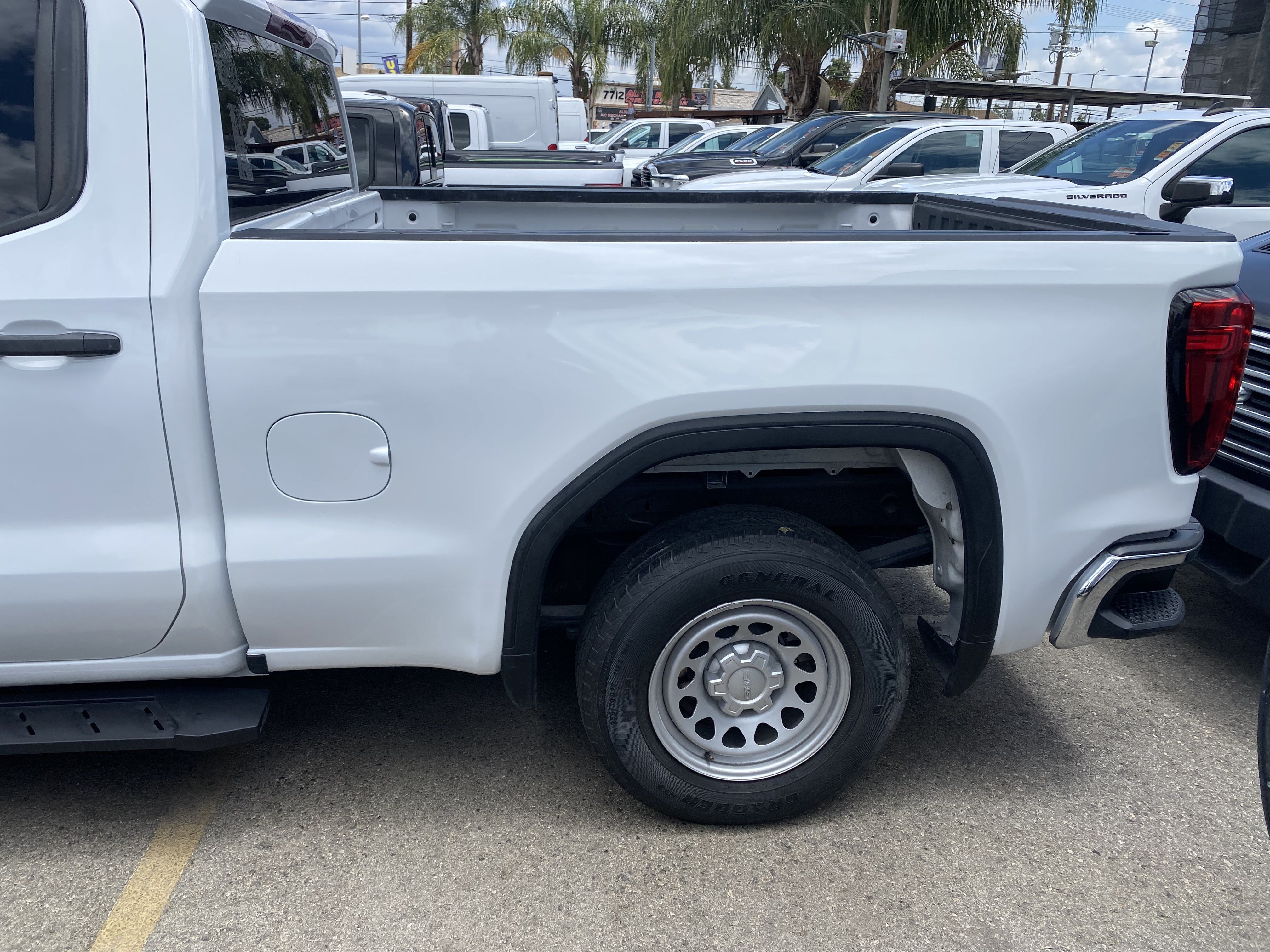 Used 2023 GMC Sierra 1500 Pro w/ Convenience Package RWD image 8
