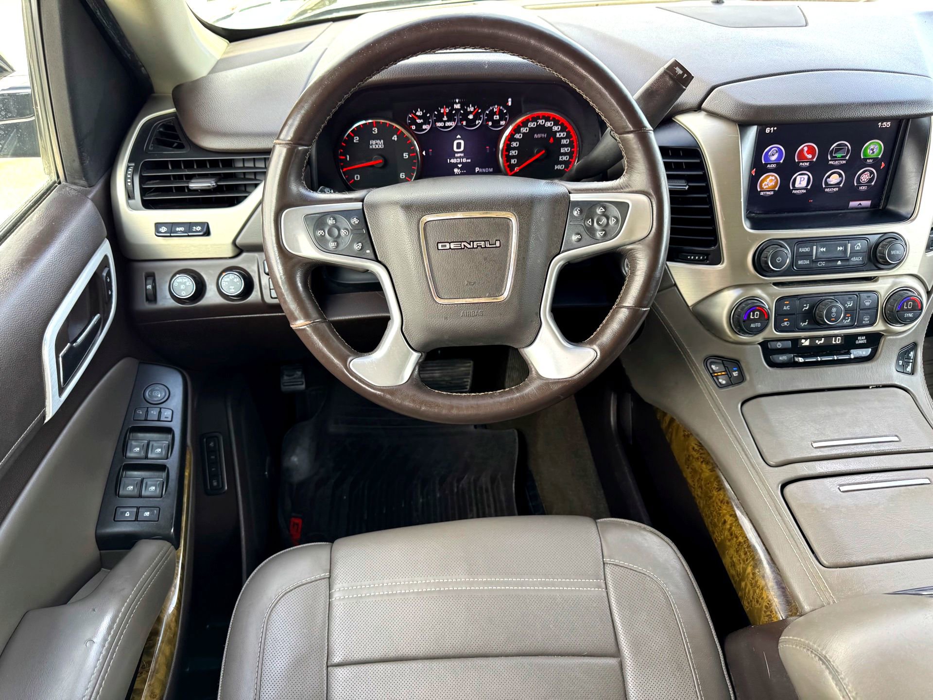 Used 2016 GMC Yukon Denali w/ Open Road Package image 28