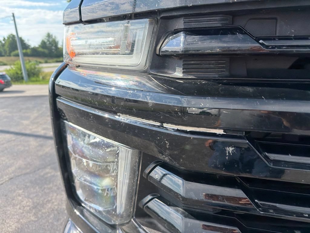 Used 2020 Chevrolet Silverado 2500 High Country w/ Technology Package AWD/4WD image 17