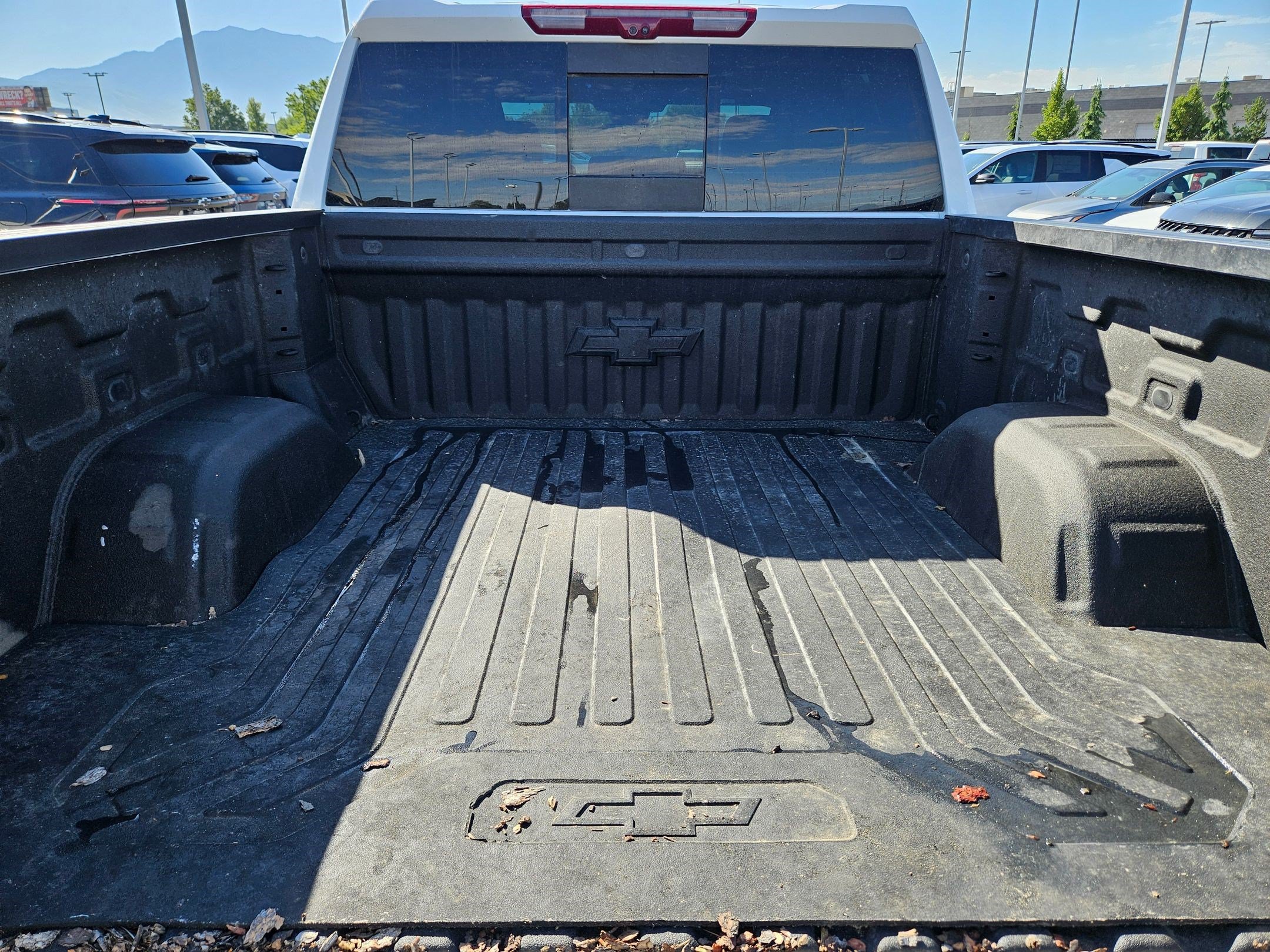 Used 2025 Chevrolet Silverado 1500 ZR2 w/ Technology Package AWD/4WD image 30