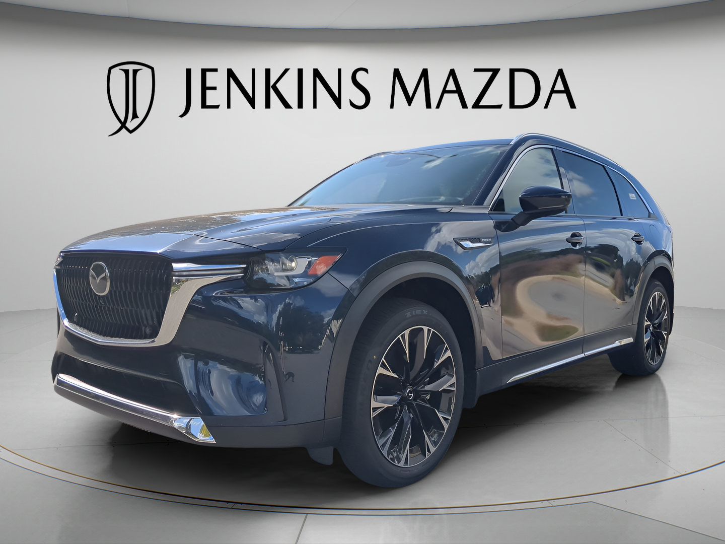 Certified 2025 MAZDA CX-90 Plug-In Hybrid w/ Premium Plus AWD/4WD image 2