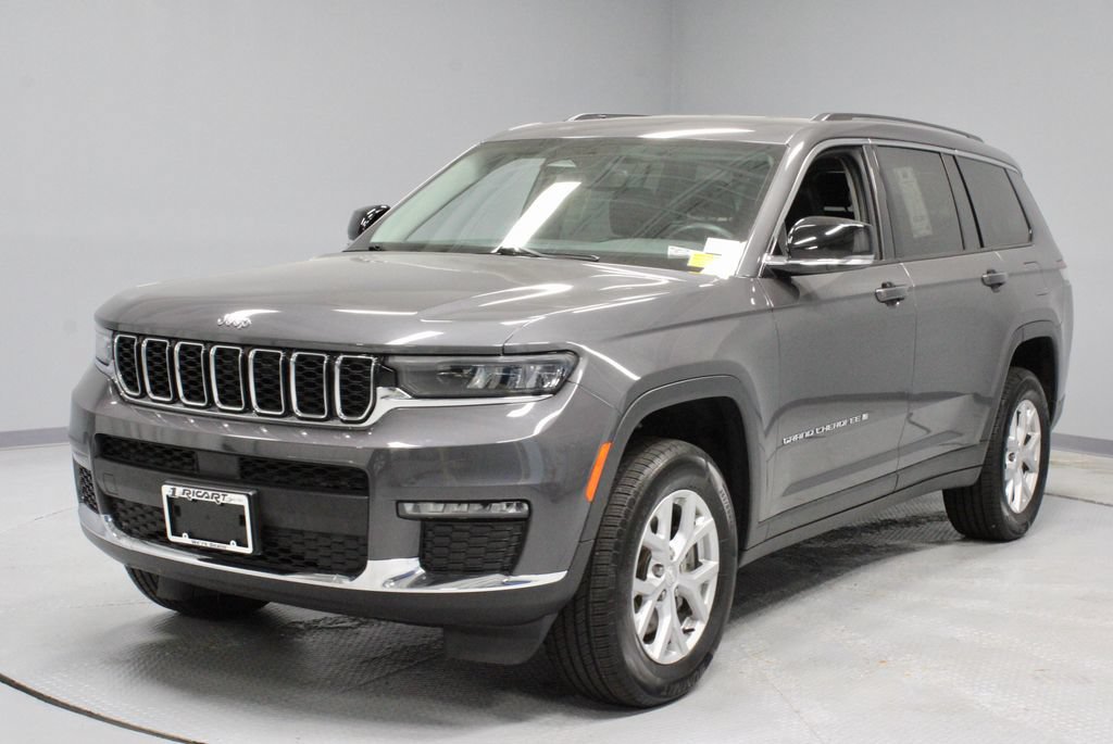Used 2023 Jeep Grand Cherokee L Limited w/ Trailer Tow Group (B) AWD/4WD image 9