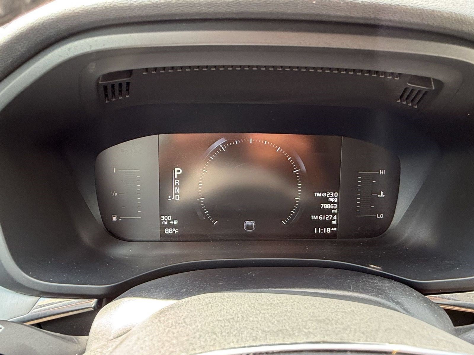 Used 2019 Volvo XC60 T5 Momentum w/ Premium Package FWD image 22