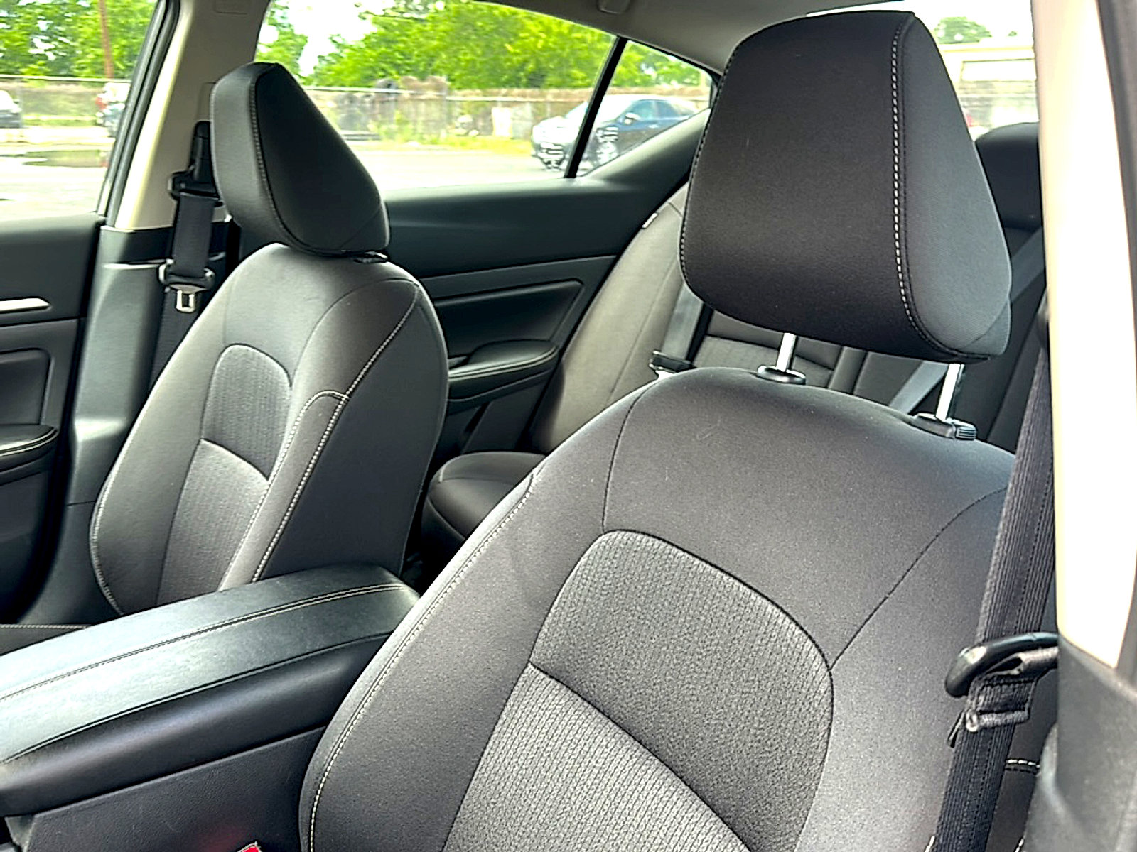 Used 2023 Nissan Altima 2.5 SV image 14