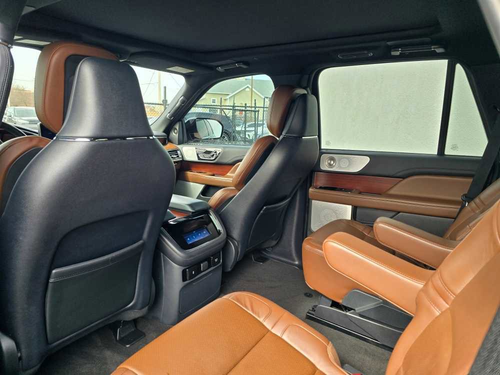 Used 2023 Lincoln Navigator Reserve image 33