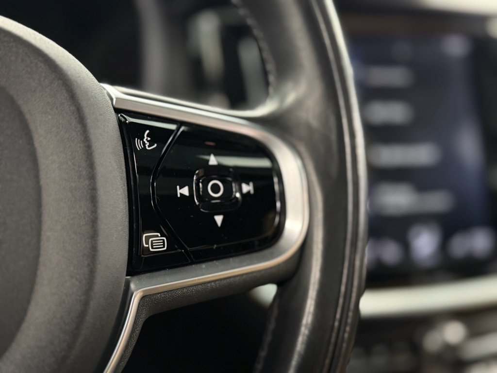 Used 2020 Volvo S60 T6 Inscription image 21