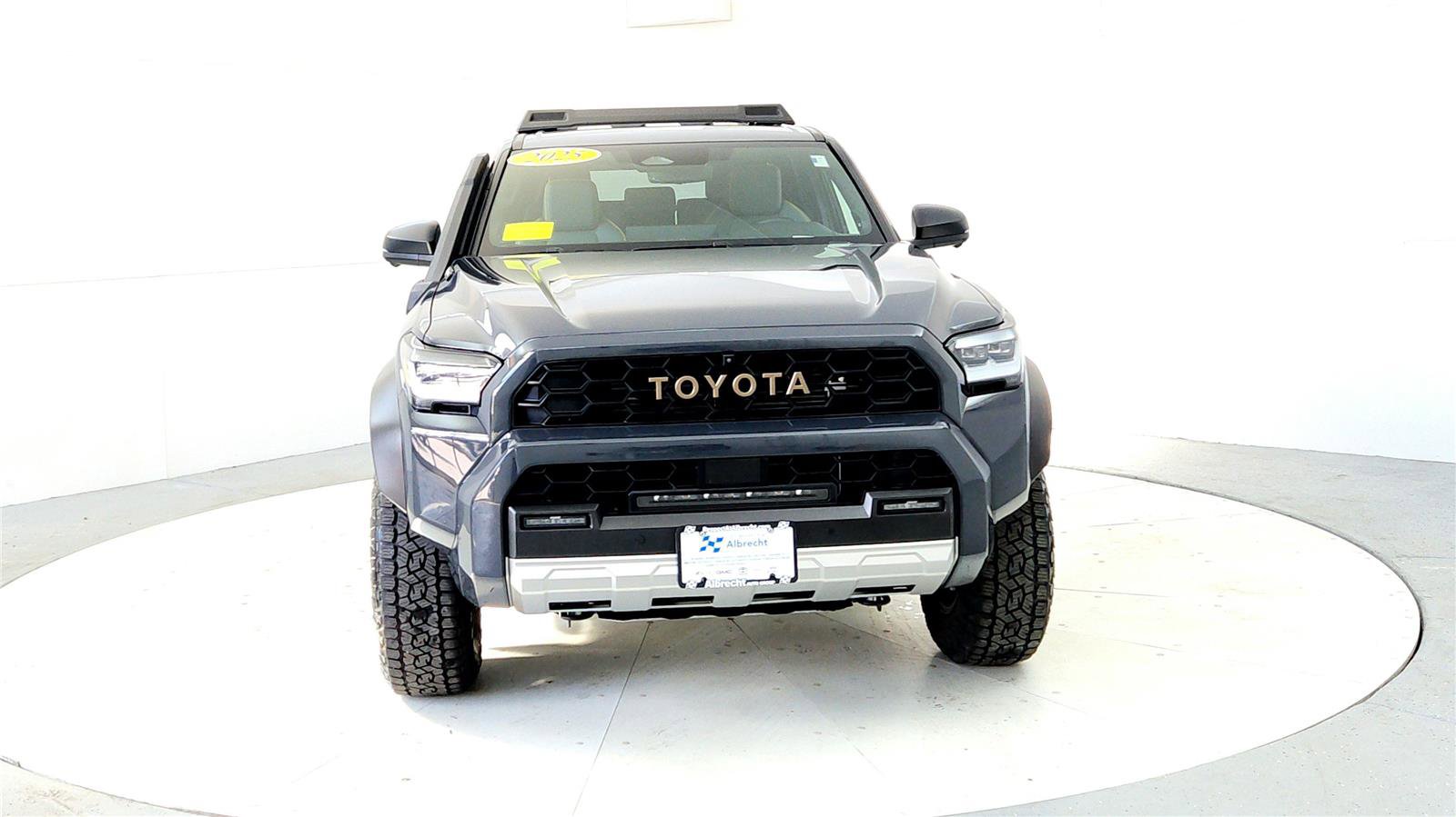 Used 2025 Toyota 4Runner Trailhunter image 8