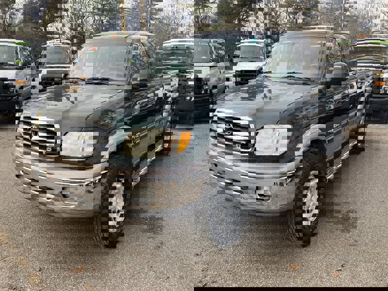 Used 2001 Toyota Tundra Limited image 1