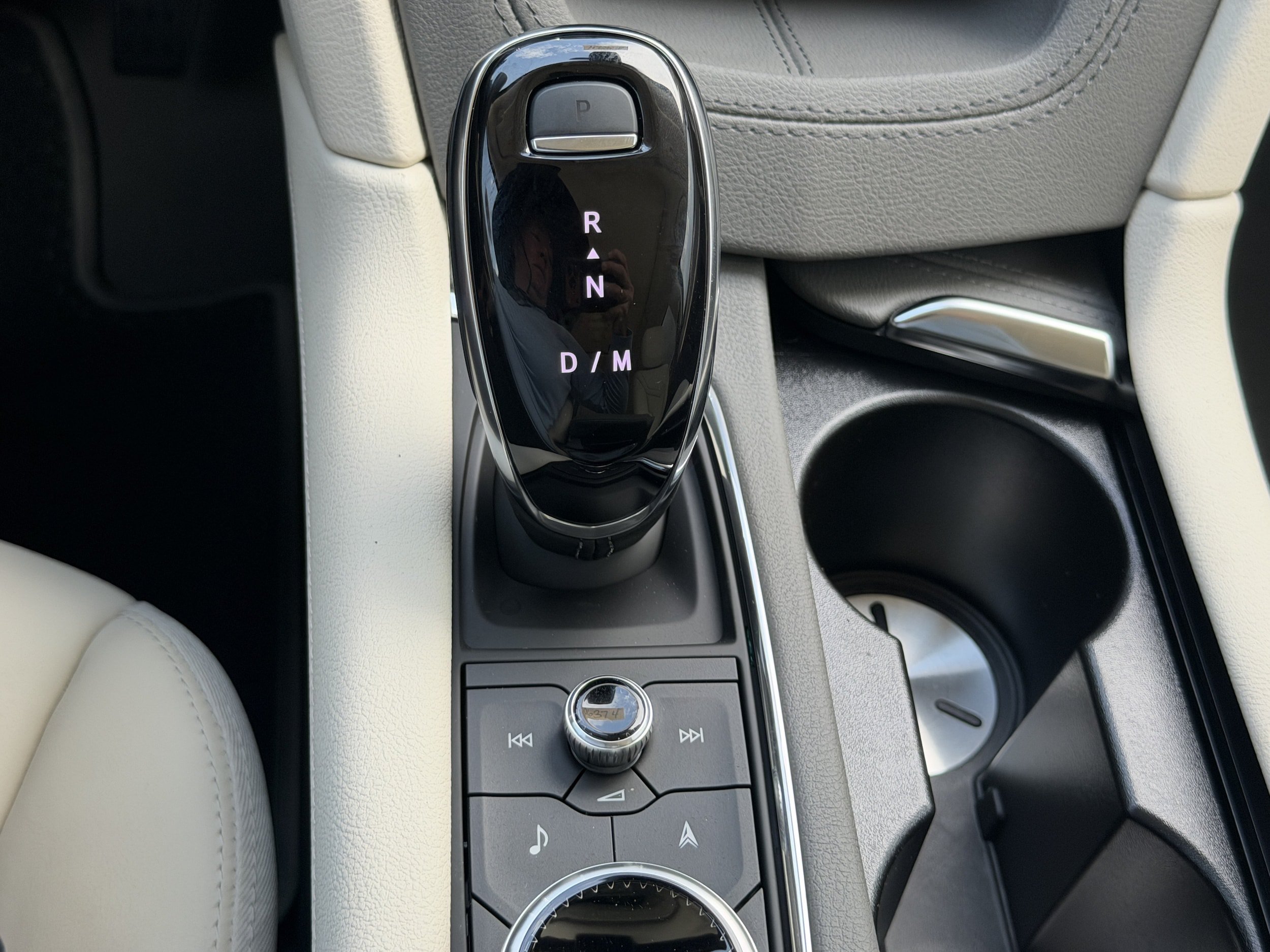 New 2026 Cadillac XT5 Premium Luxury w/ Driver Assist Package FWD image 27