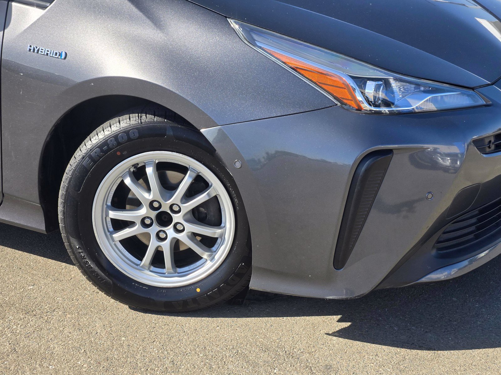 Used 2019 Toyota Prius LE FWD image 9