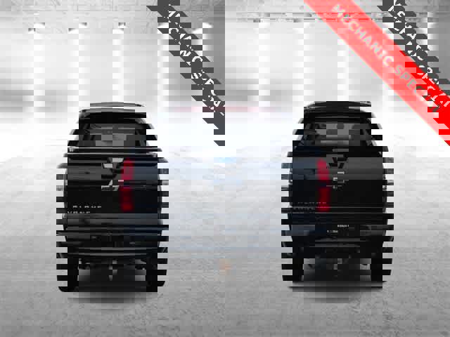 Used 2013 Chevrolet Avalanche LTZ image 7