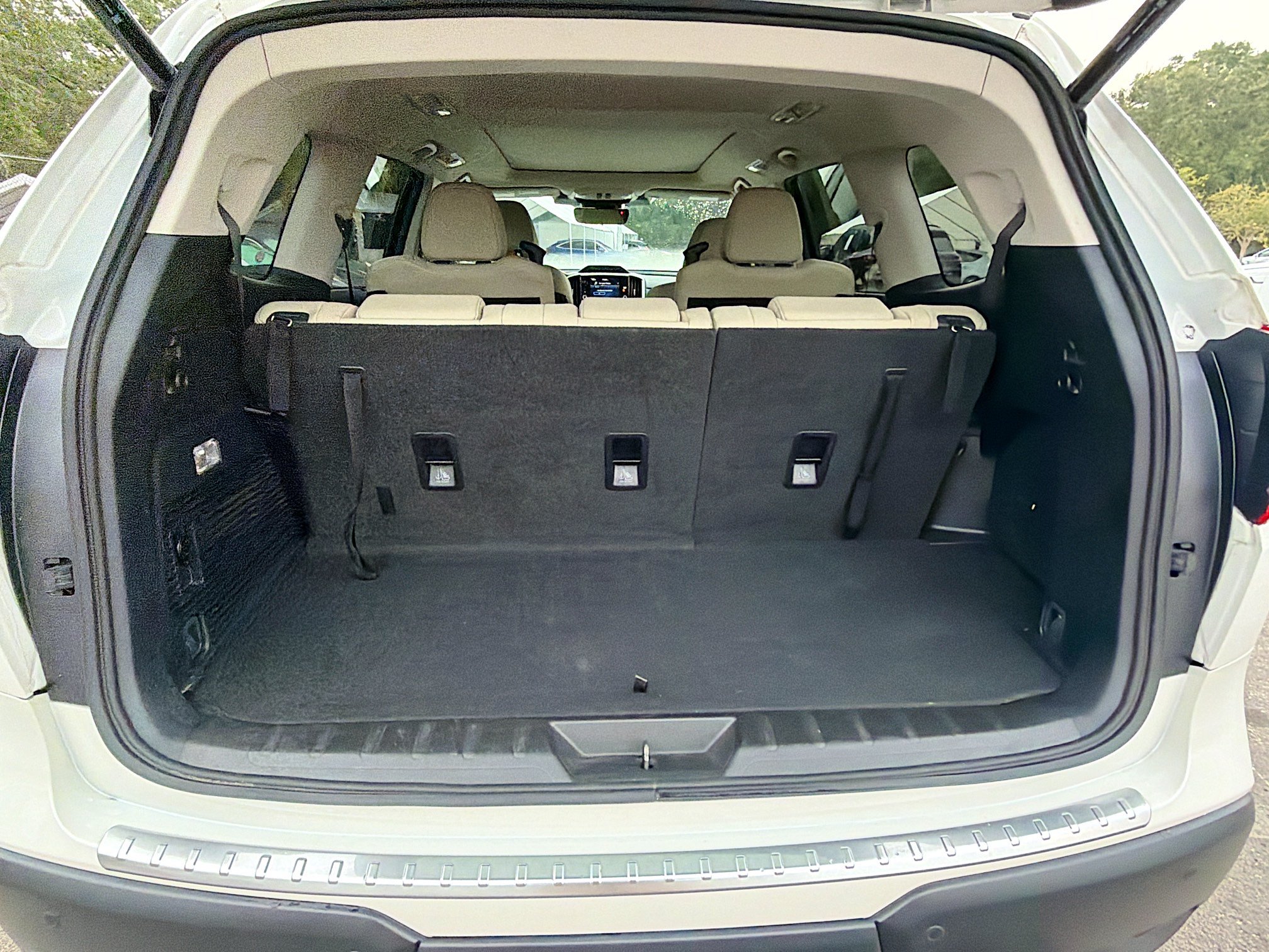 Used 2024 Subaru Ascent Limited w/ Technology Package AWD/4WD image 12