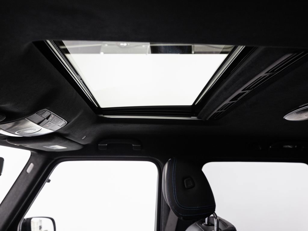 Certified 2025 Mercedes-Benz G 580 w/ EQ Technology image 26
