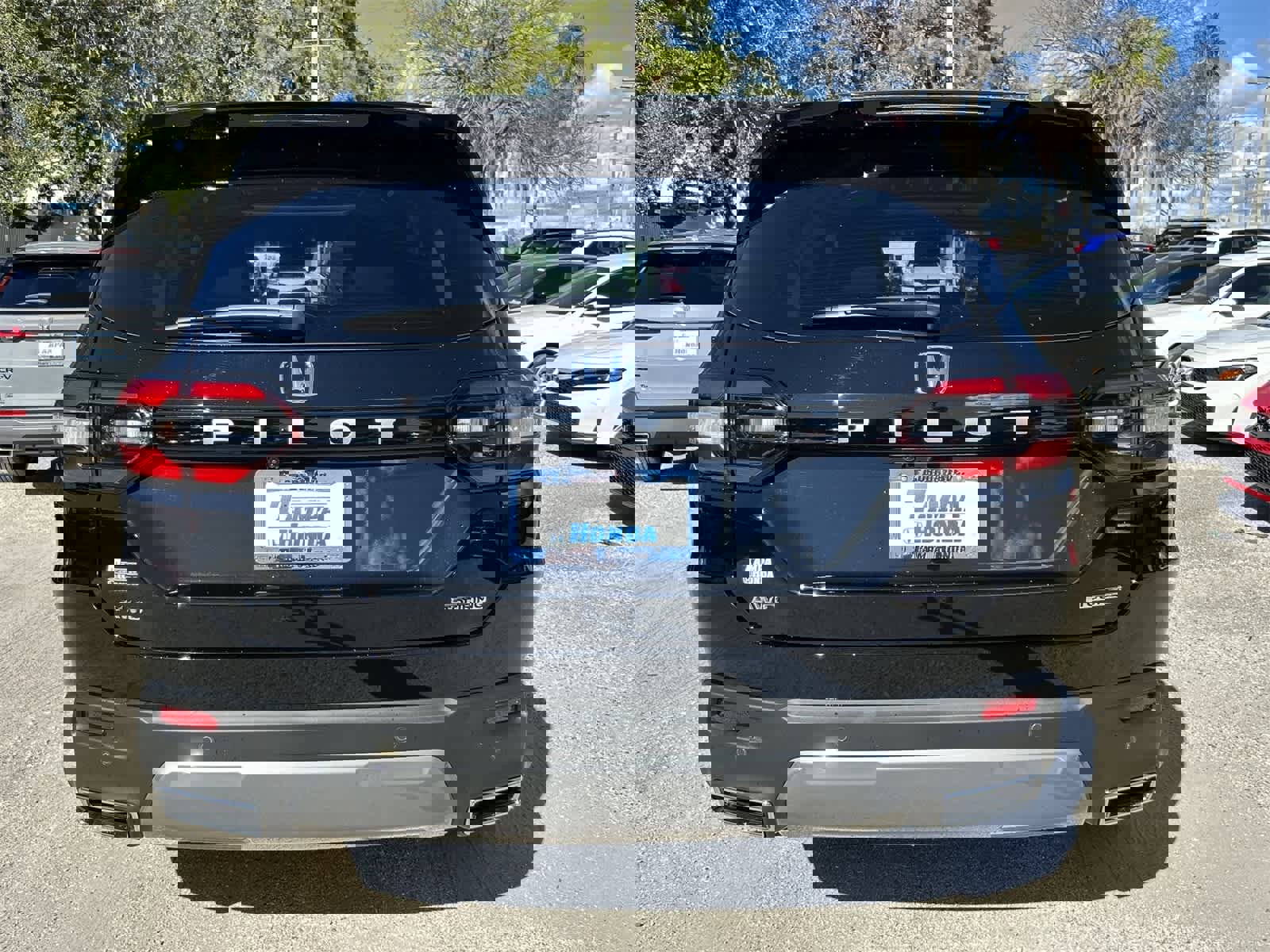 New 2026 Honda Pilot Touring image 5