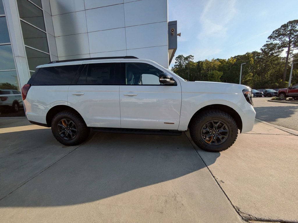 New 2027 Ford Expedition Tremor w/ Driver's Package AWD/4WD image 3