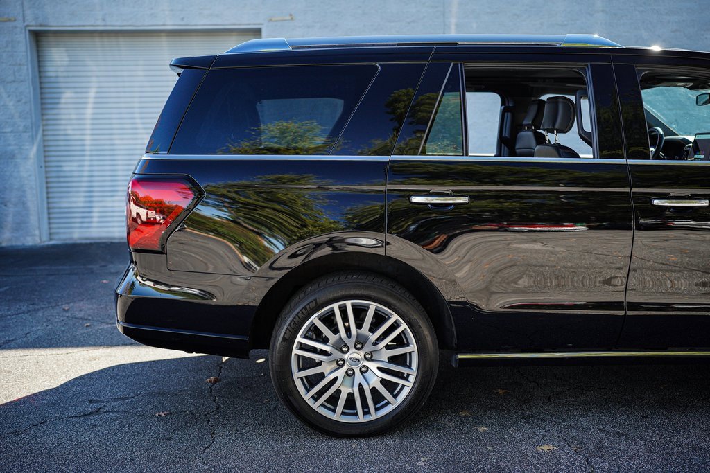 Used 2023 Ford Expedition Platinum image 15