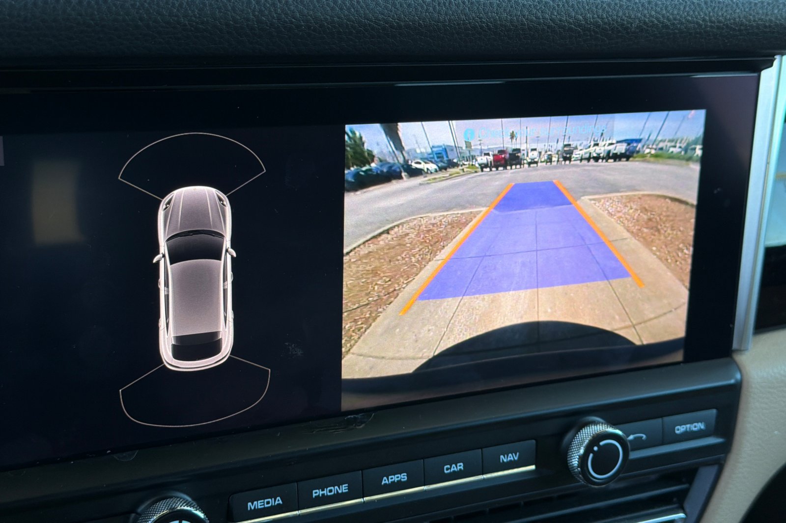 Used 2019 Porsche Macan AWD/4WD image 21