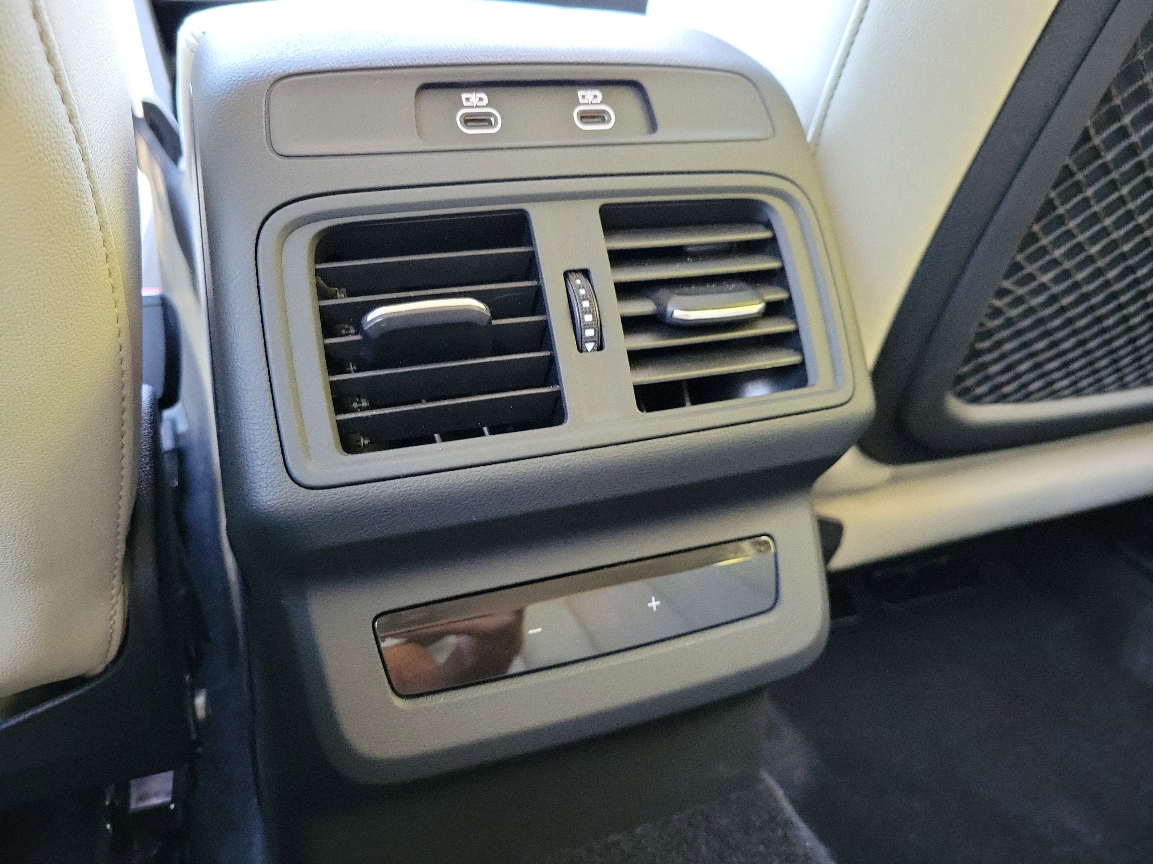 Used 2025 Audi Q5 Premium Plus w/ Premium Plus image 16