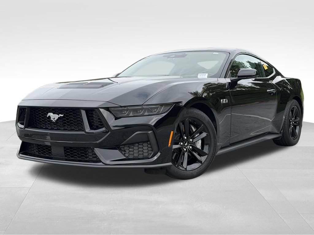 Used 2025 Ford Mustang GT RWD image 3