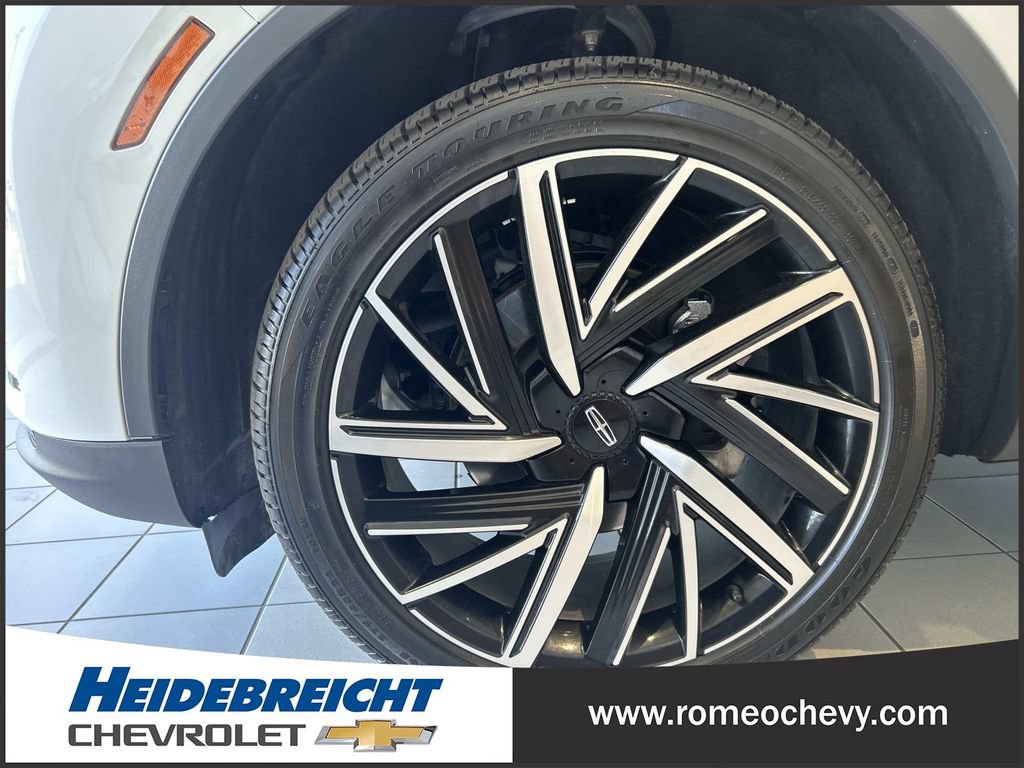 Used 2025 Lincoln Aviator Reserve w/ Equipment Group 201A AWD/4WD image 7
