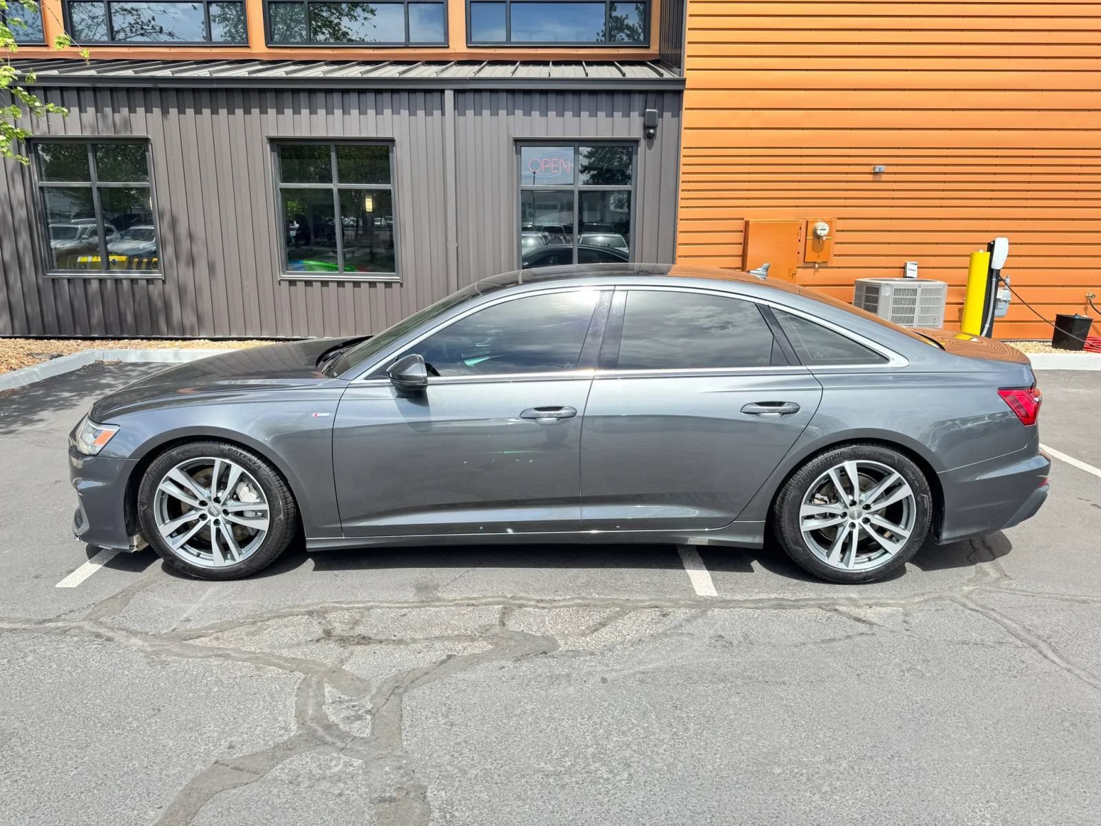 Used 2019 Audi A6 3.0T Premium w/ Convenience Package AWD/4WD image 2