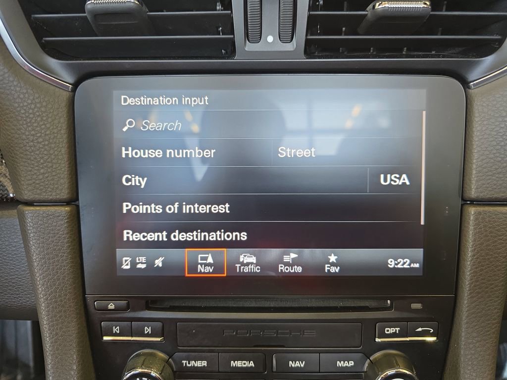 Used 2018 Porsche 911 Carrera image 23