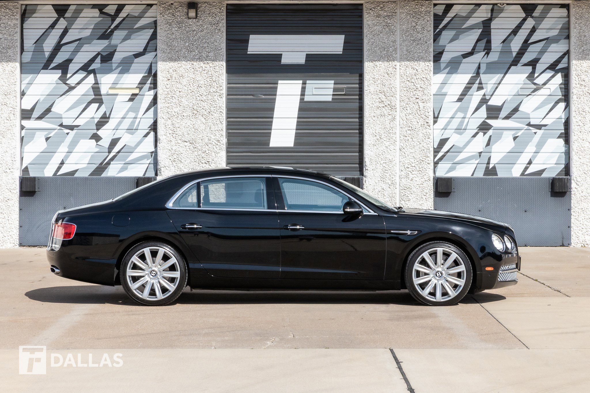 Used 2014 Bentley Flying Spur W12 image 17