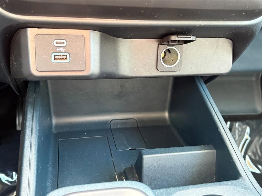 Used 2024 Ford Maverick XLT image 12