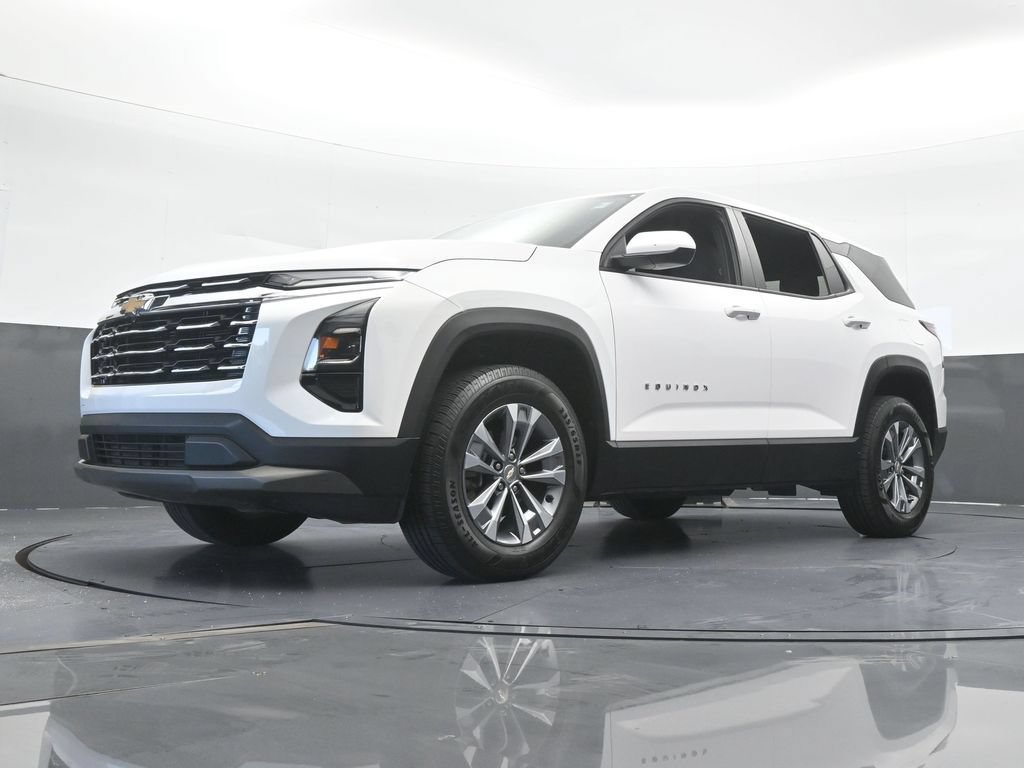Used 2025 Chevrolet Equinox LT FWD image 97