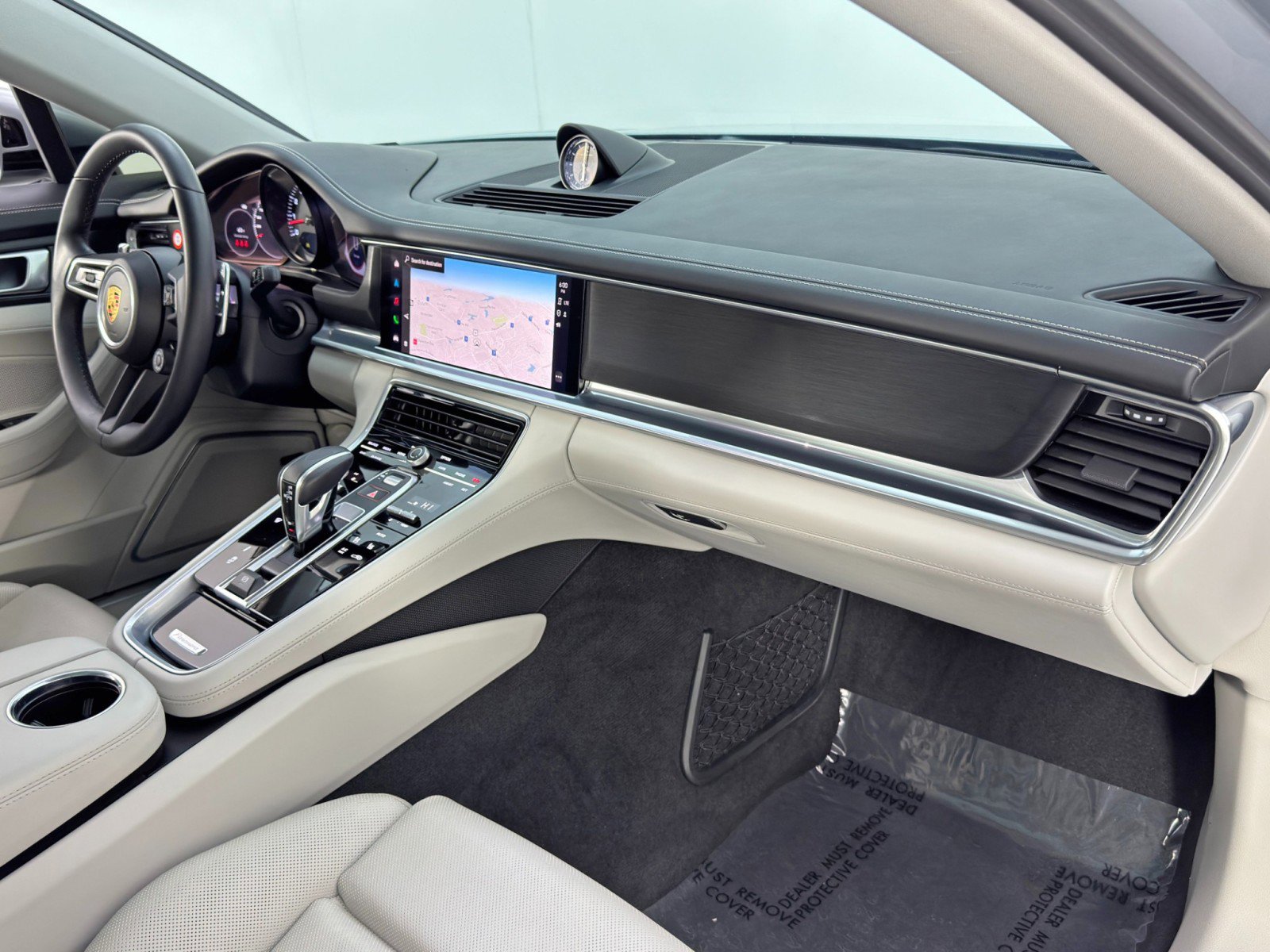 Used 2023 Porsche Panamera Platinum Edition image 15