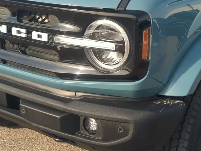 Used 2022 Ford Bronco Outer Banks image 9