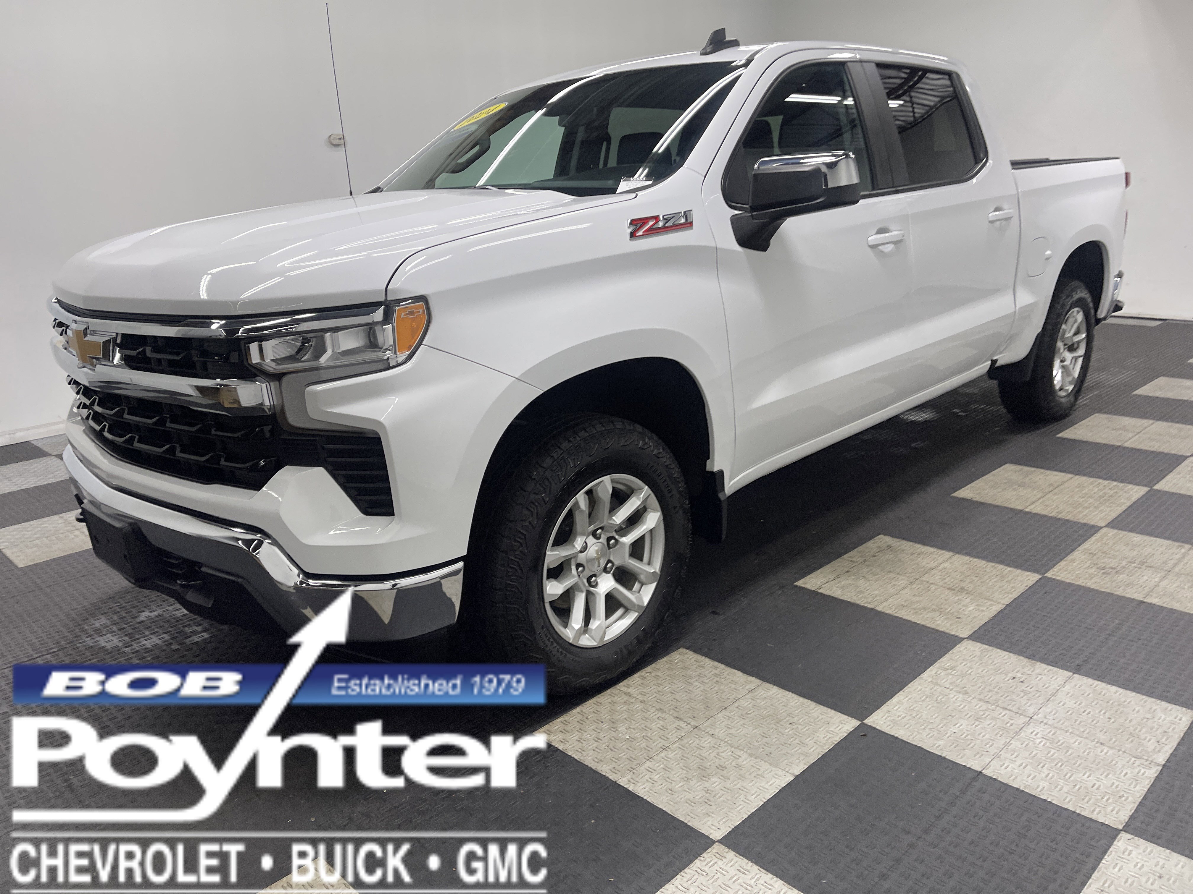 Used 2024 Chevrolet Silverado 1500 LT w/ Z71 Off-Road Package