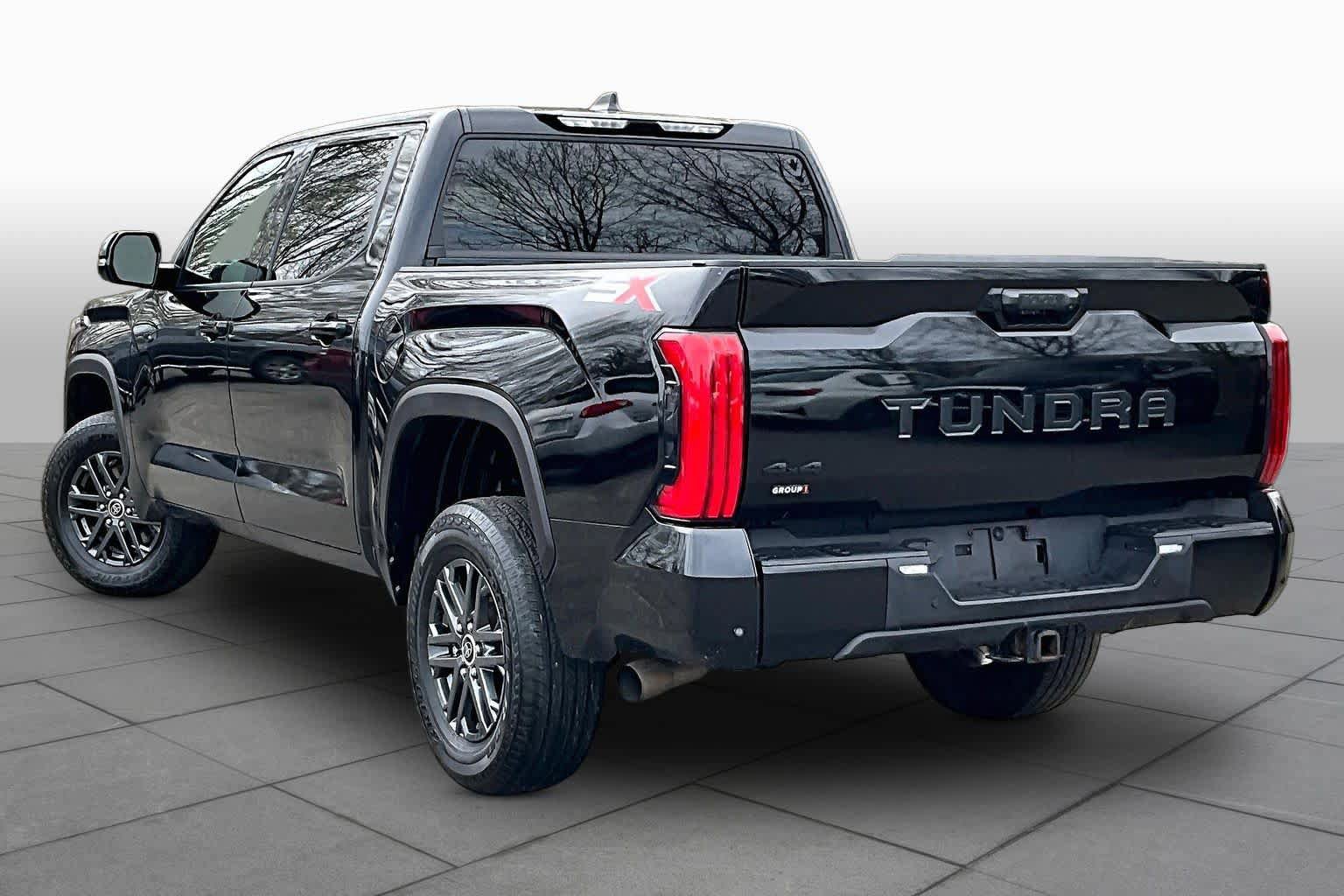Used 2024 Toyota Tundra SR5 w/ SR5 Convenience Package AWD/4WD image 12